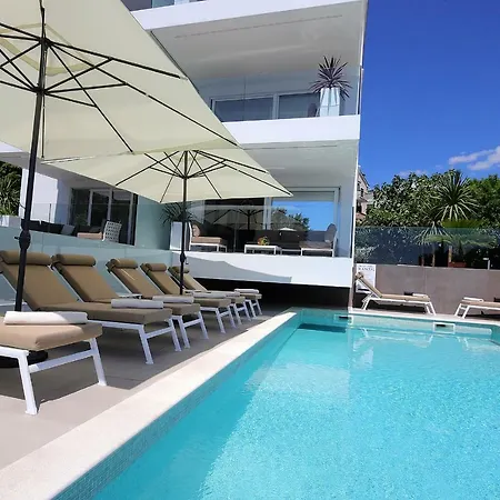 Stylish 100 M From The Apartment *